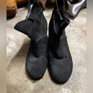 Nine west black suede booties
